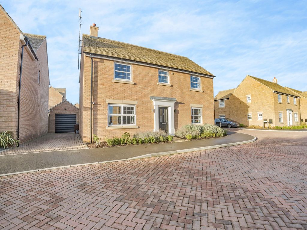 4 bed detached house for sale in Sissons Close, Barnack, Stamford PE9, £600,000