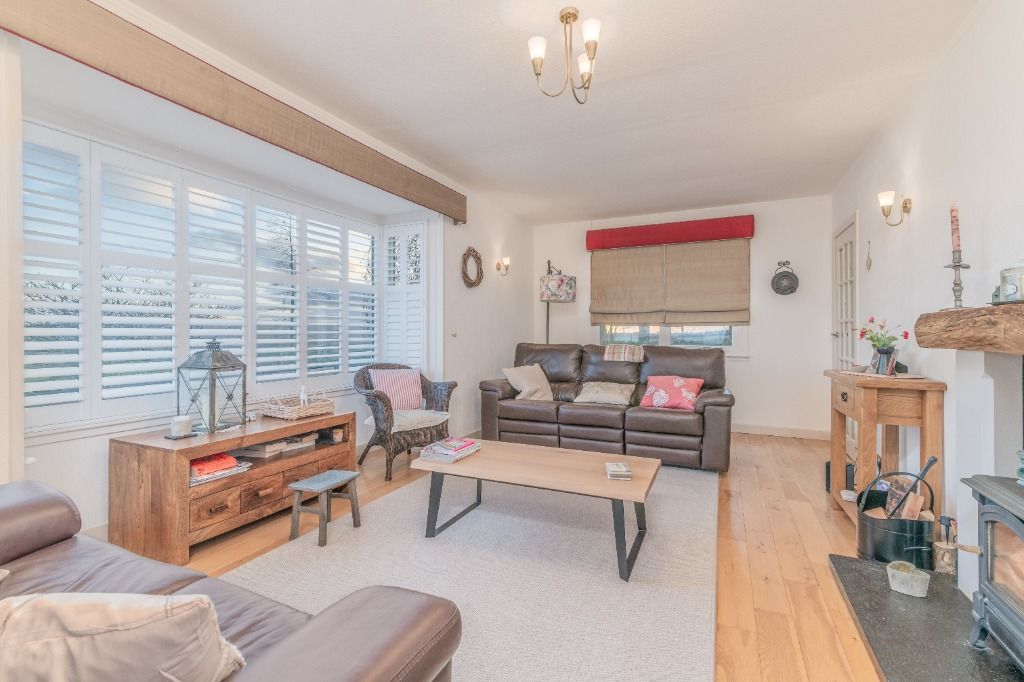 4 bed detached house for sale in Westmuir Road, Kirriemuir, Angus DD8, £198,000