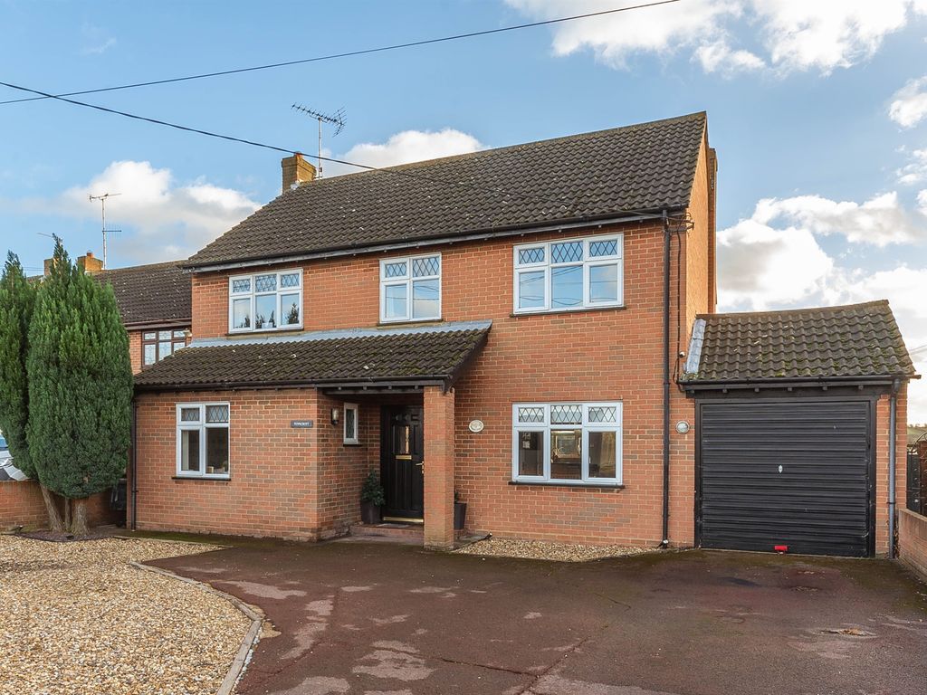 4 bed detached house for sale in The Street, Steeple, Southminster CM0, £475,000