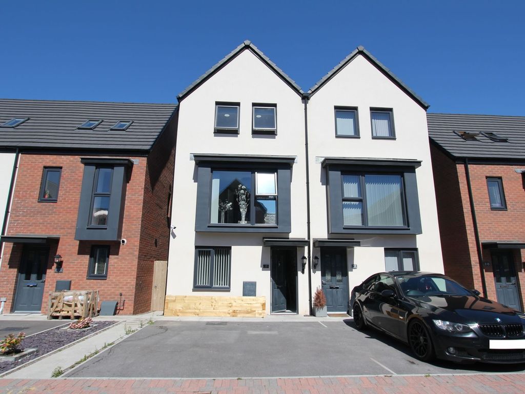 3 bed semi-detached house for sale in Heol Tapscott, Barry CF62, £295,000