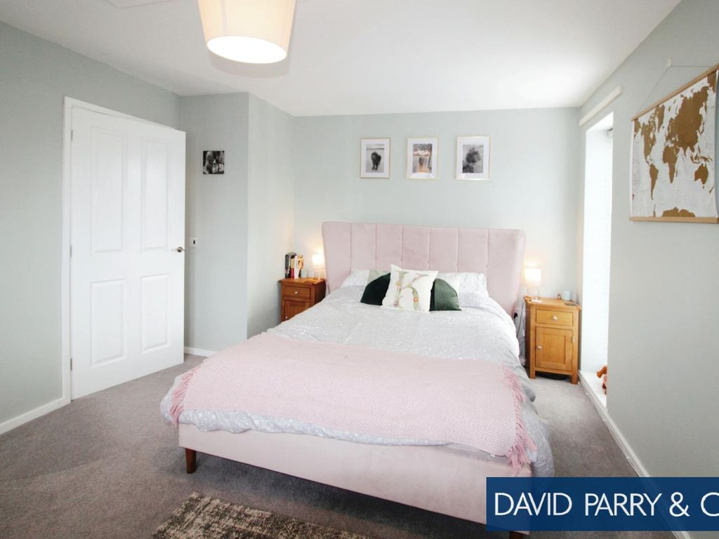 2 bed property for sale in 2 Maes Corton, Presteigne LD8, £210,000