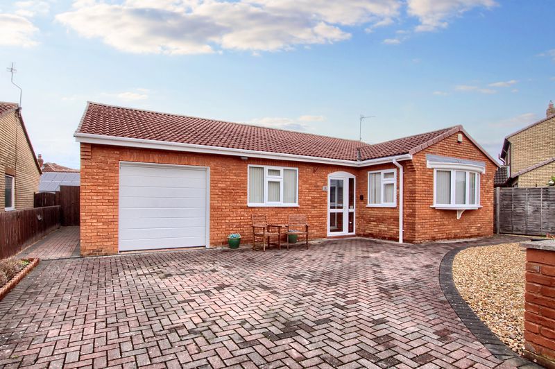 3 bed detached bungalow for sale in Barwick Close, Ingleby Barwick, Stockton-On-Tees TS17, £349,950