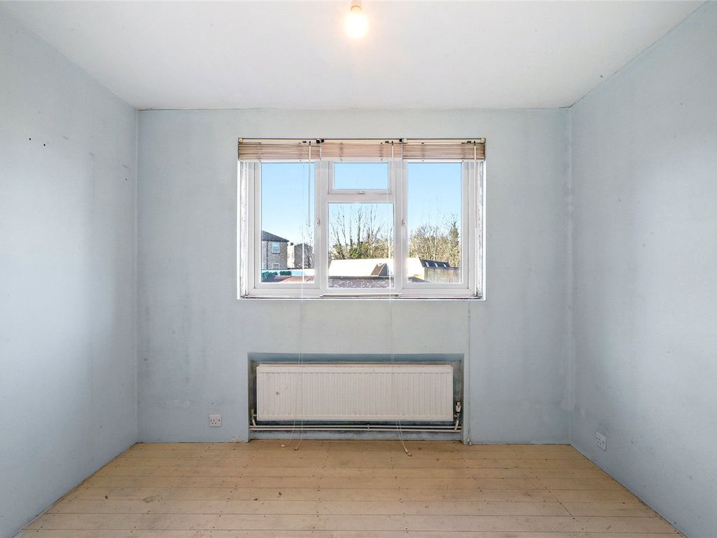 1 bed flat for sale in Junction Road, London N19, £300,000