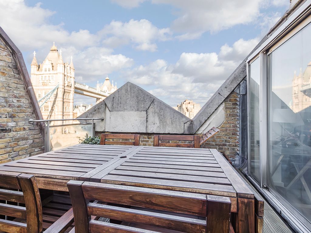 1 bed penthouse for sale in Shad Thames, London SE1, £1,000,000