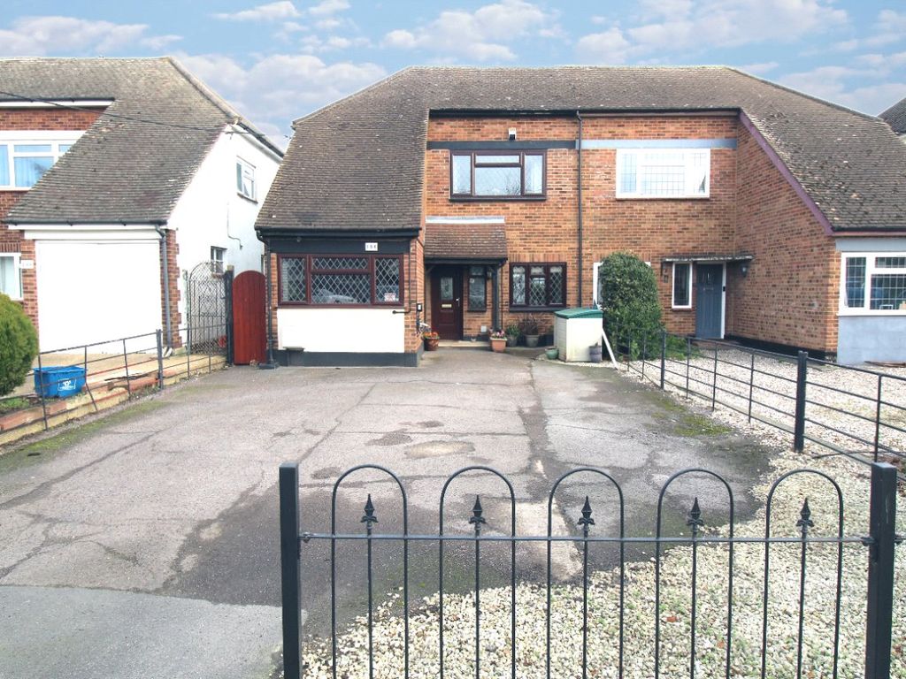 4 bed semi-detached house for sale in Ashingdon Road, Rochford, Essex SS4, £400,000