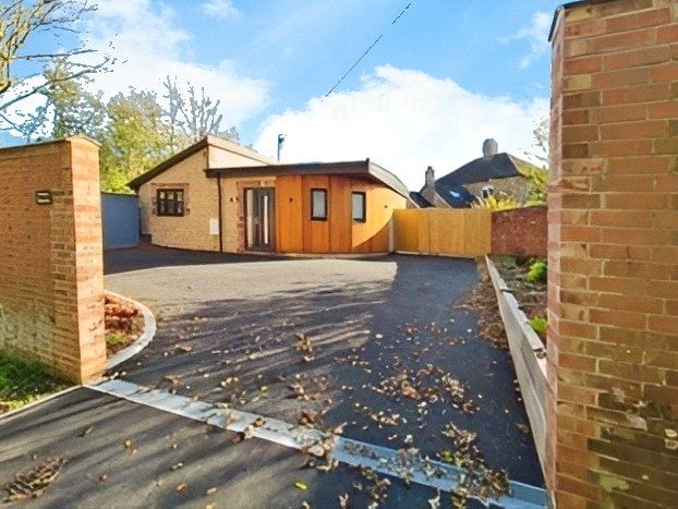 Bungalow to rent in Bayford, Wincanton, Somerset BA9, £1,350 pcm