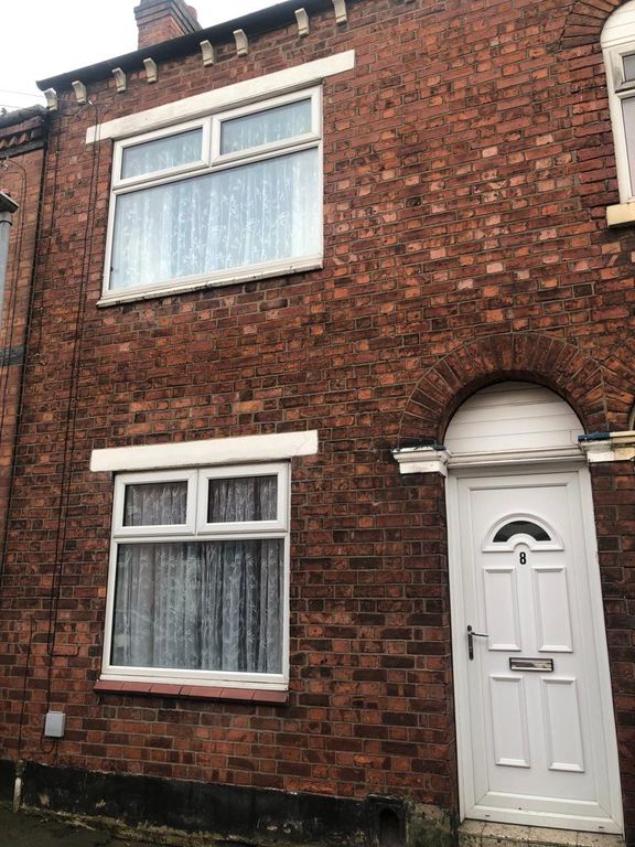 2 bed terraced house to rent in Glover Street, Crewe CW1, £700 pcm