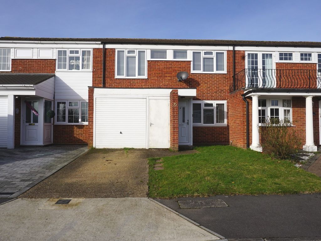 3 bed terraced house for sale in Angus Close, Chessington, Surrey. KT9, £485,000