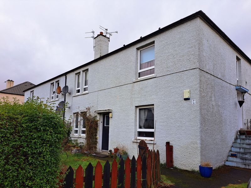 2 bed flat for sale in Garvally Crescent, Alloa FK10, £87,000