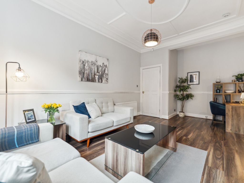 1 bed flat for sale in Underwood Street, Shawlands, Glasgow G41, £169,000