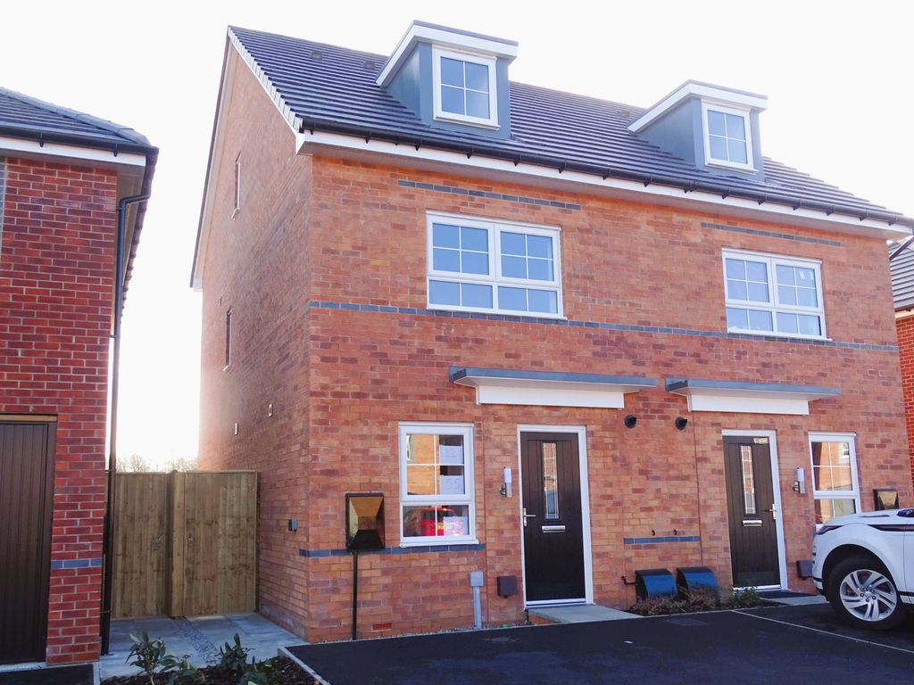 3 bed town house to rent in Longwall Drive, Ince WN2, £1,350 pcm
