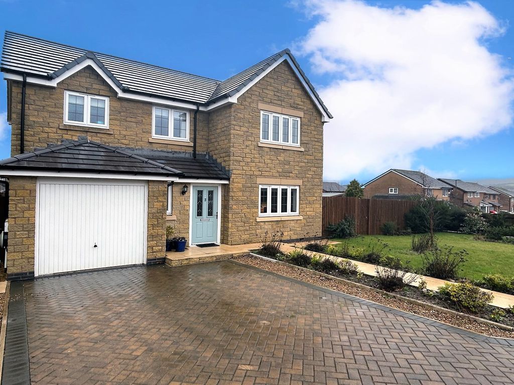 4 bed detached house for sale in The Rushes, Chapel-En-Le-Frith, High Peak SK23, £450,000