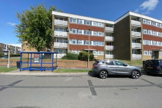 1 bed flat for sale in Pembury Road, Eastbourne BN23, £145,000