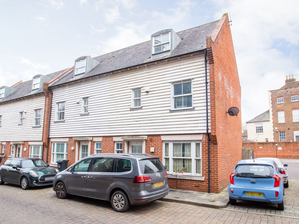 3 bed detached house for sale in Barton Mill Road, Canterbury CT1, £350,000
