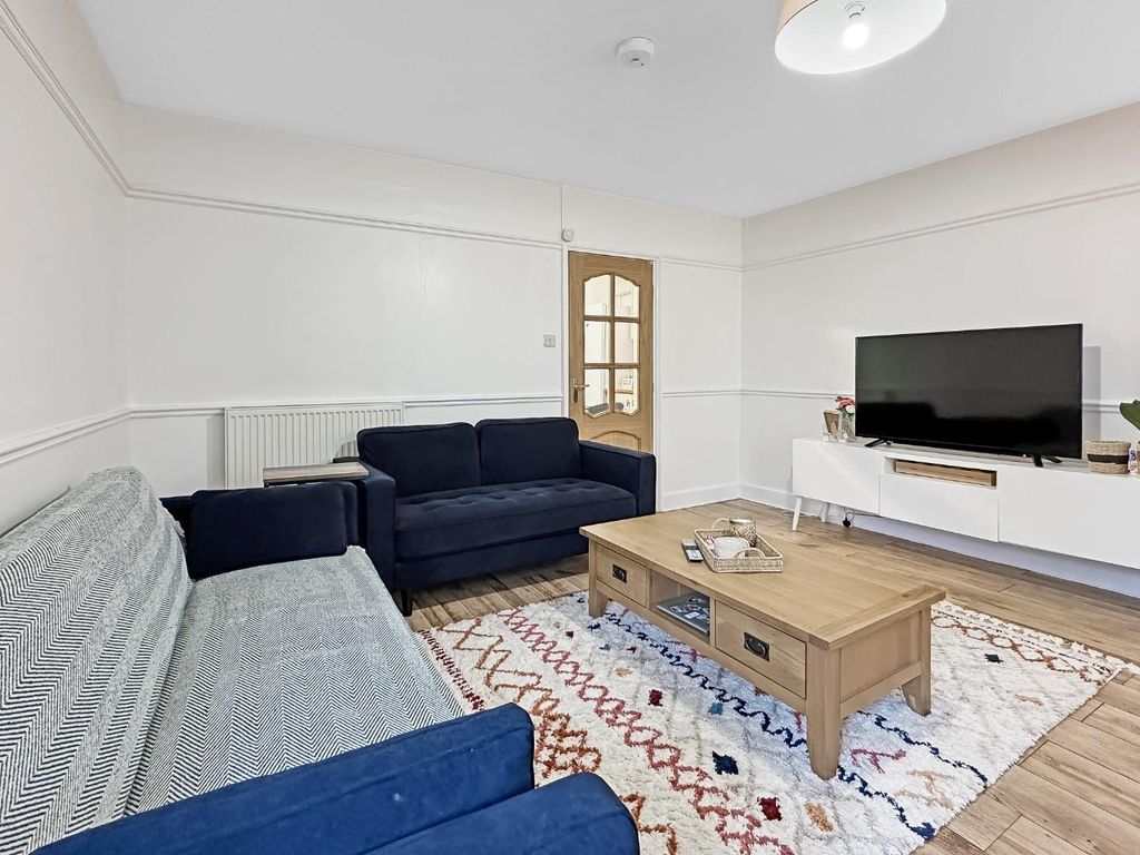 1 bed maisonette for sale in Station Road, Impington, Cambridge CB24, £260,000