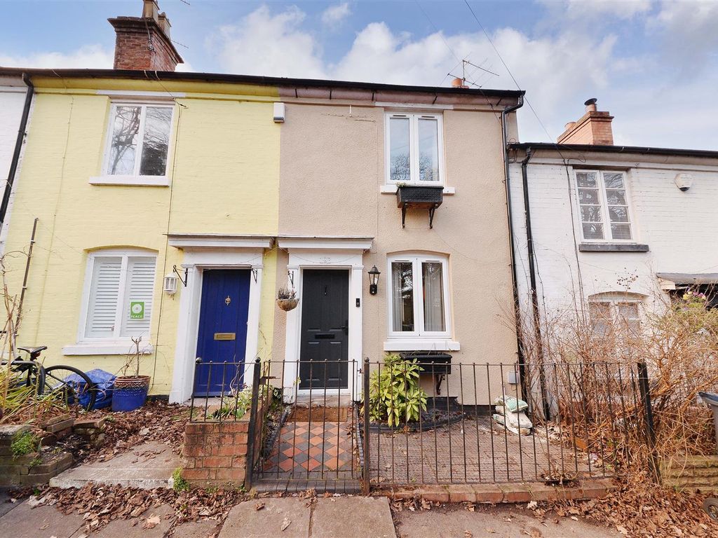 2 bed terraced house for sale in Billesley Lane, Moseley, Birmingham B13, £265,000