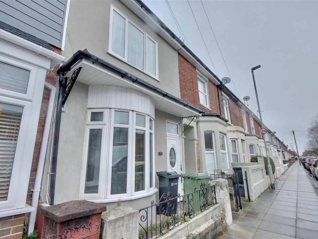 3 bed terraced house for sale in Fifth Street, Portsmouth PO1, £240,000
