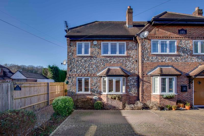 4 bed terraced house for sale in Downley Road, Naphill, High Wycombe HP14, £750,000