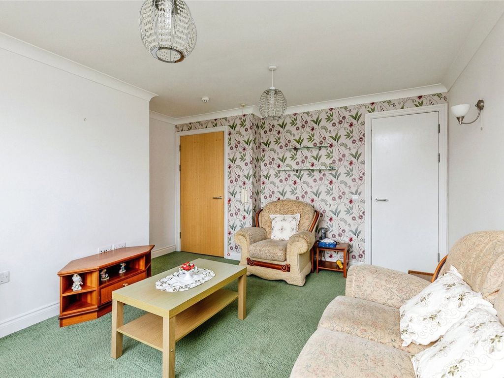 1 bed flat for sale in Shirehampton Road, Bristol BS9, £115,000