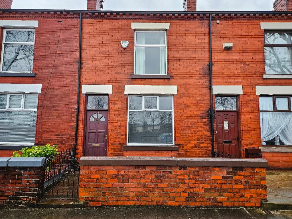 2 bed terraced house to rent in Bradford Street, Farnworth, Bolton BL4, £850 pcm