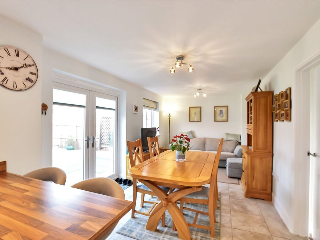 4 bed detached house for sale in Stanley Parkway, Stanley, Wakefield. WF3, £420,000