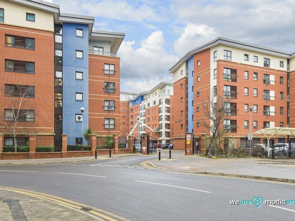 2 bed flat for sale in Redgrave, Millsands, Sheffield City Centre S3, £150,000