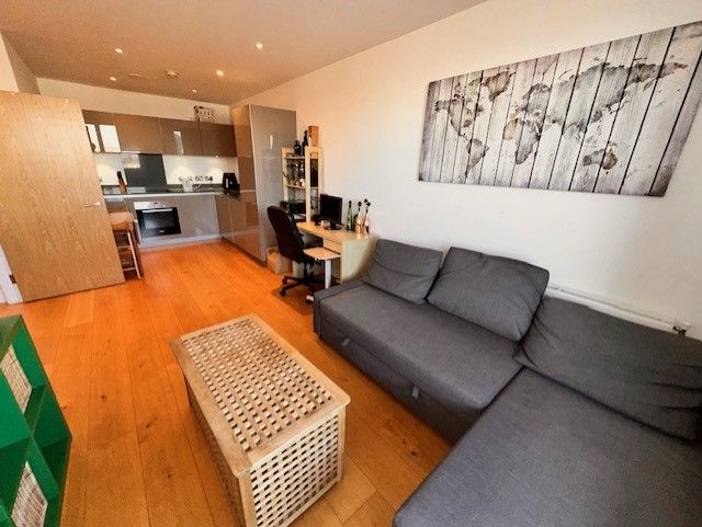 1 bed flat to rent in Barry Blandford Way, London E3, £1,700 pcm