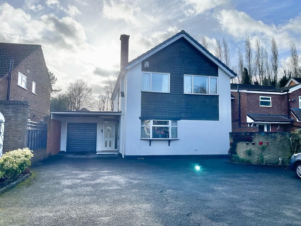 4 bed detached house for sale in Bird End, West Bromwich B71, £450,000