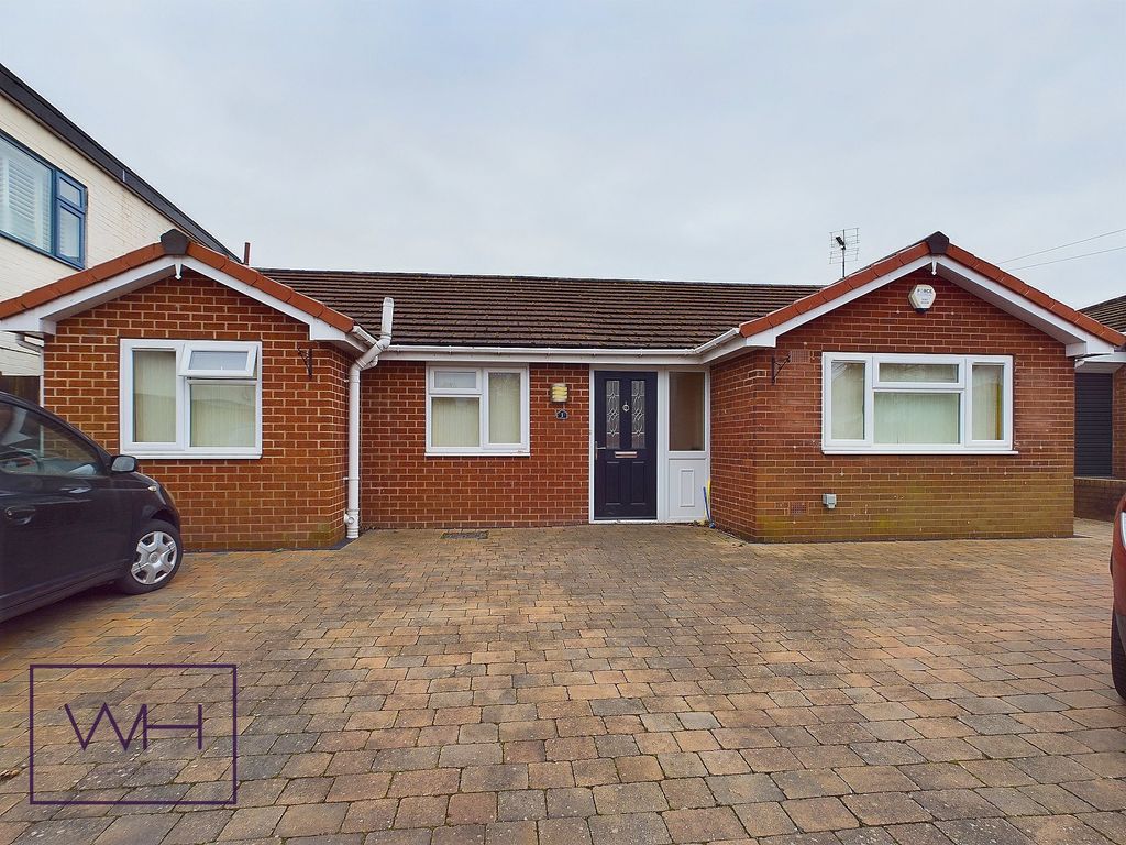 3 bed bungalow for sale in New Lane, Sprotbrough, Doncaster DN5, £380,000