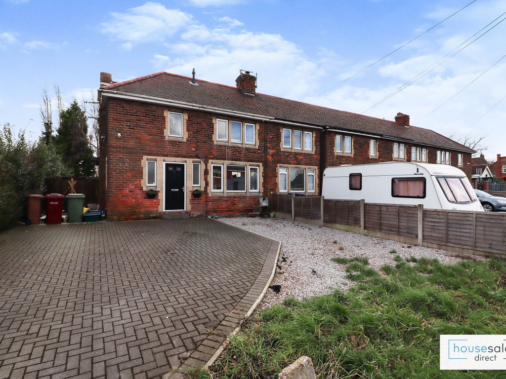 4 bed end terrace house for sale in Jeffrey Lane Belton, Doncaster DN9, £215,000