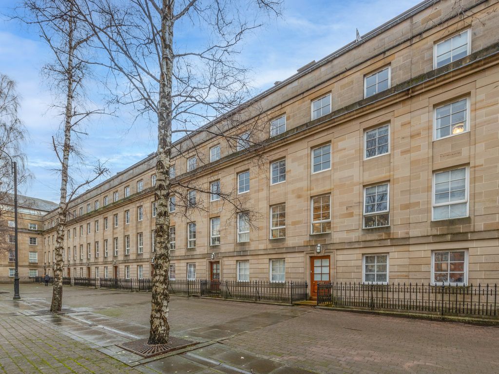 2 bed flat for sale in St. Andrews Square, City Centre, Glasgow G1, £195,000