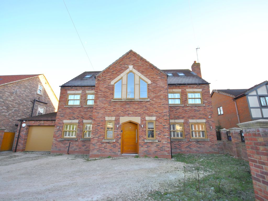 5 bed detached house for sale in Main Street, Hatfield Woodhouse, Doncaster DN7, £495,000