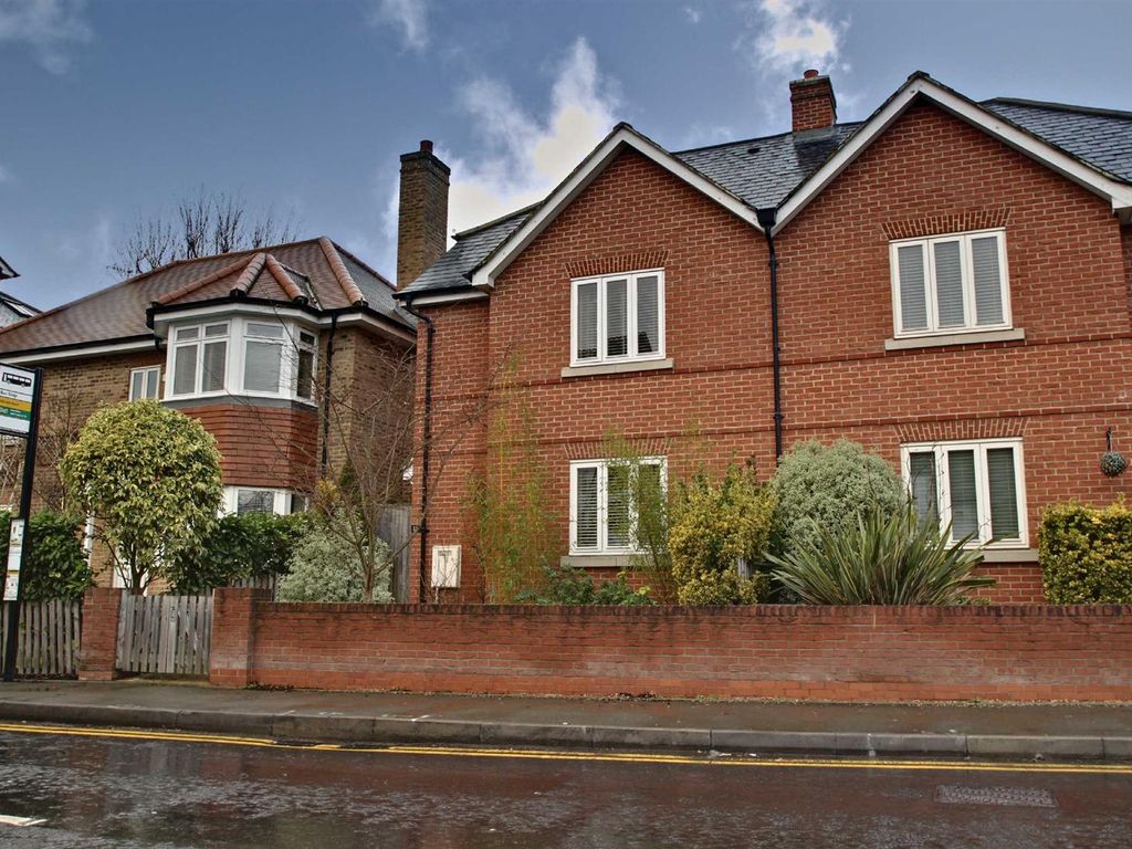 3 bed semi-detached house for sale in Bridge Road, Hunton Bridge, Kings Langley WD4, £525,000