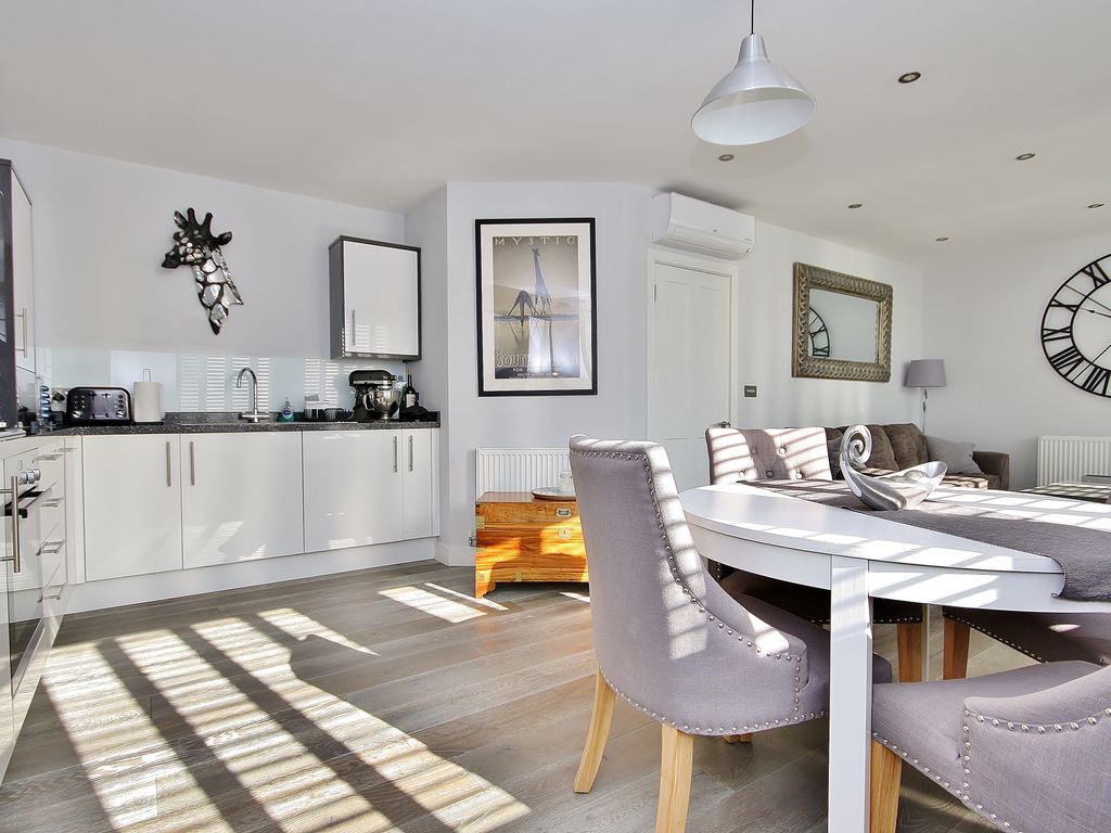 2 bed flat for sale in Walnut Tree Place, Send, Woking, Surrey GU23, £350,000