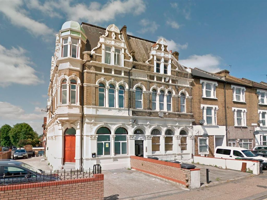 1 bed flat for sale in Erskine Road, London E17, £400,000