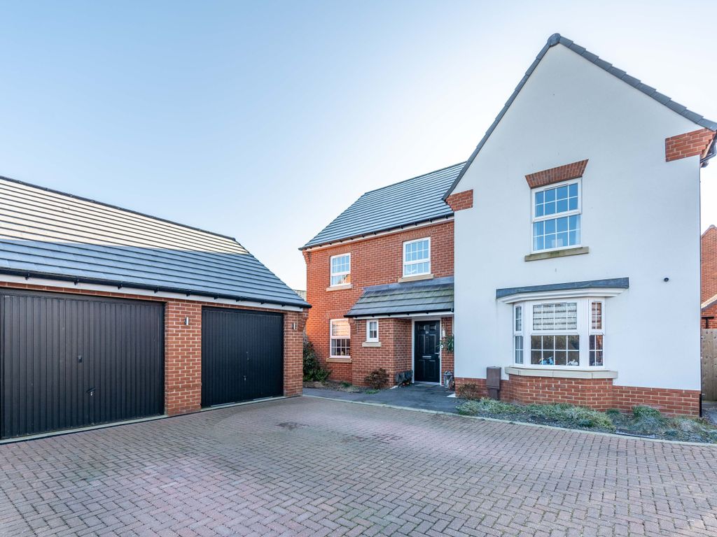 5 bed detached house for sale in Hasler Grove, Aldingbourne, Chichester PO20, £725,000