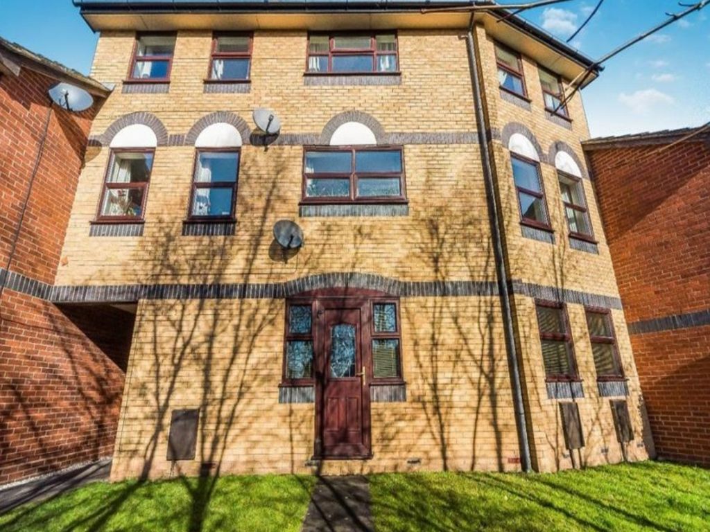 2 bed flat for sale in Mill Lane, Kidderminster DY11, £95,000