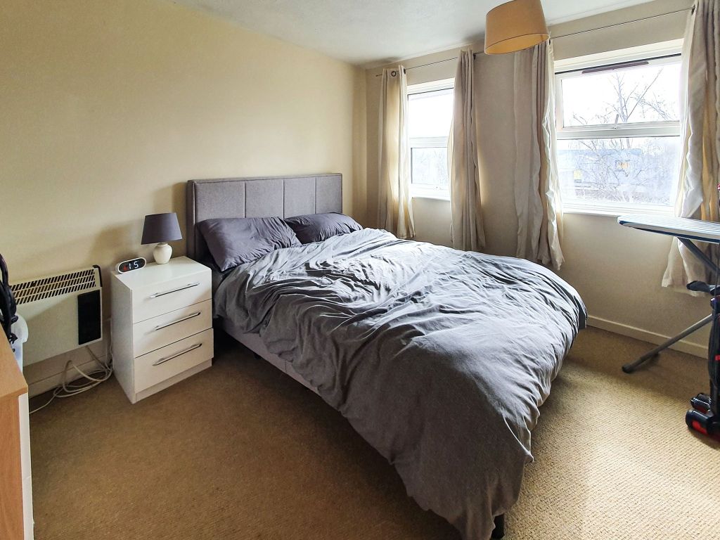 2 bed flat for sale in Mill Lane, Kidderminster DY11, £95,000