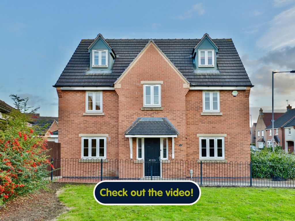 5 bed detached house for sale in Ruskin Way, Brough HU15, £385,000