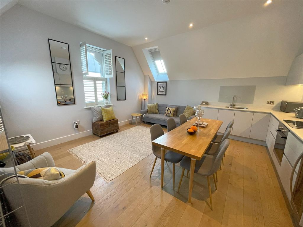 2 bed flat for sale in Station Road, Fowey PL23, £429,950