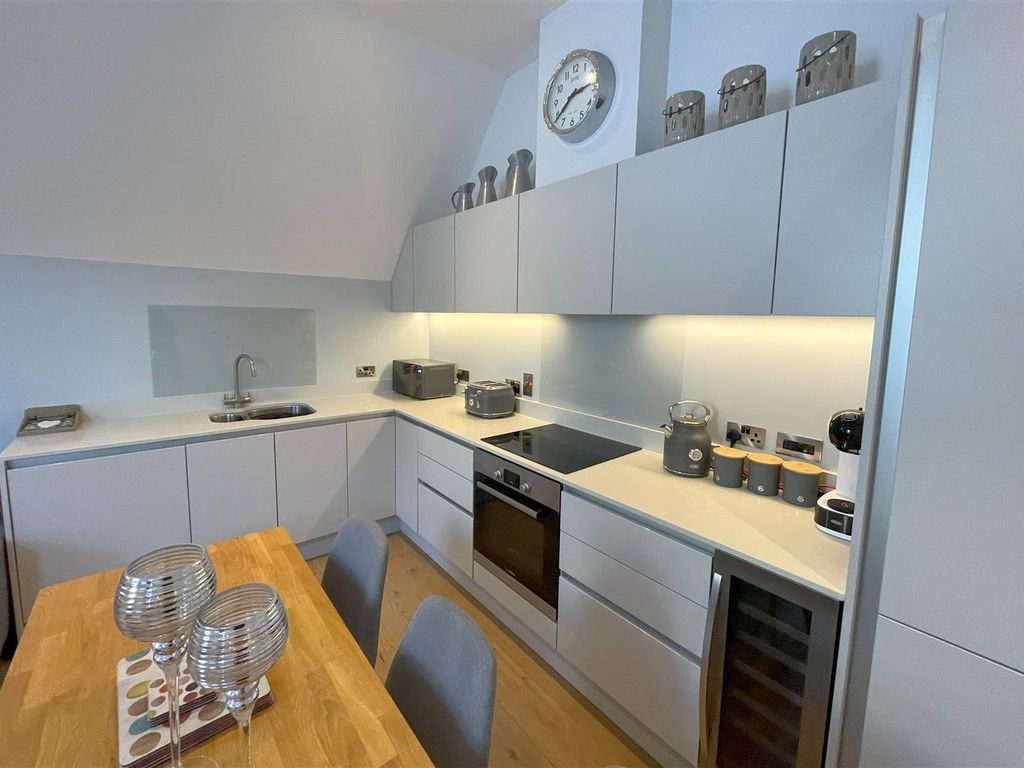 2 bed flat for sale in Station Road, Fowey PL23, £429,950