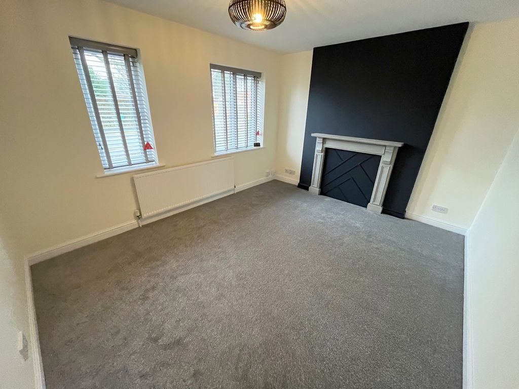 2 bed terraced house to rent in Webster Mews, Healing DN41, £750 pcm