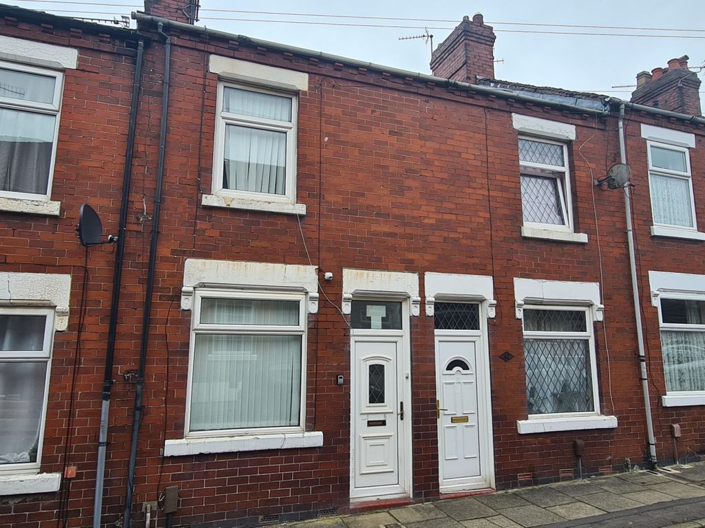 2 bed terraced house for sale in Kinver Street, Stoke-On-Trent, Staffordshire ST6, £79,000