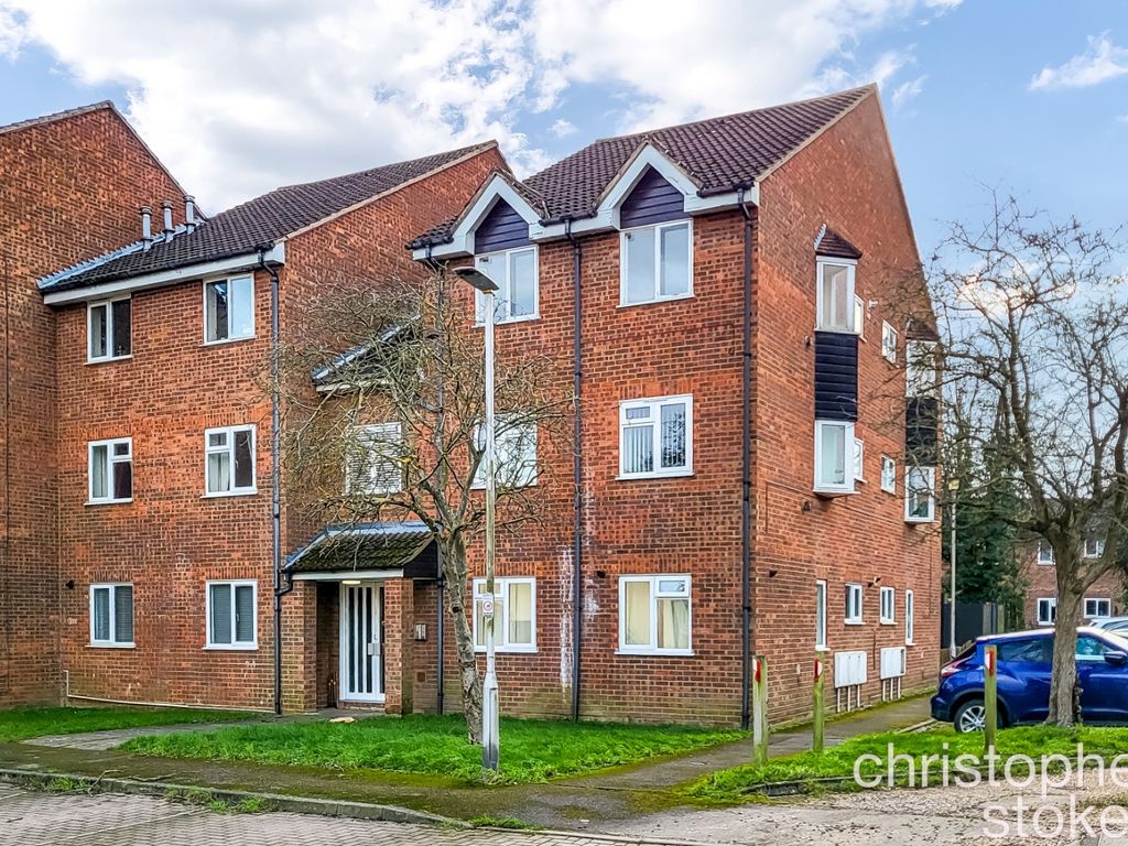 1 bed flat for sale in Cranleigh Close, Cheshunt, Waltham Cross, Hertfordshire EN7, £190,000