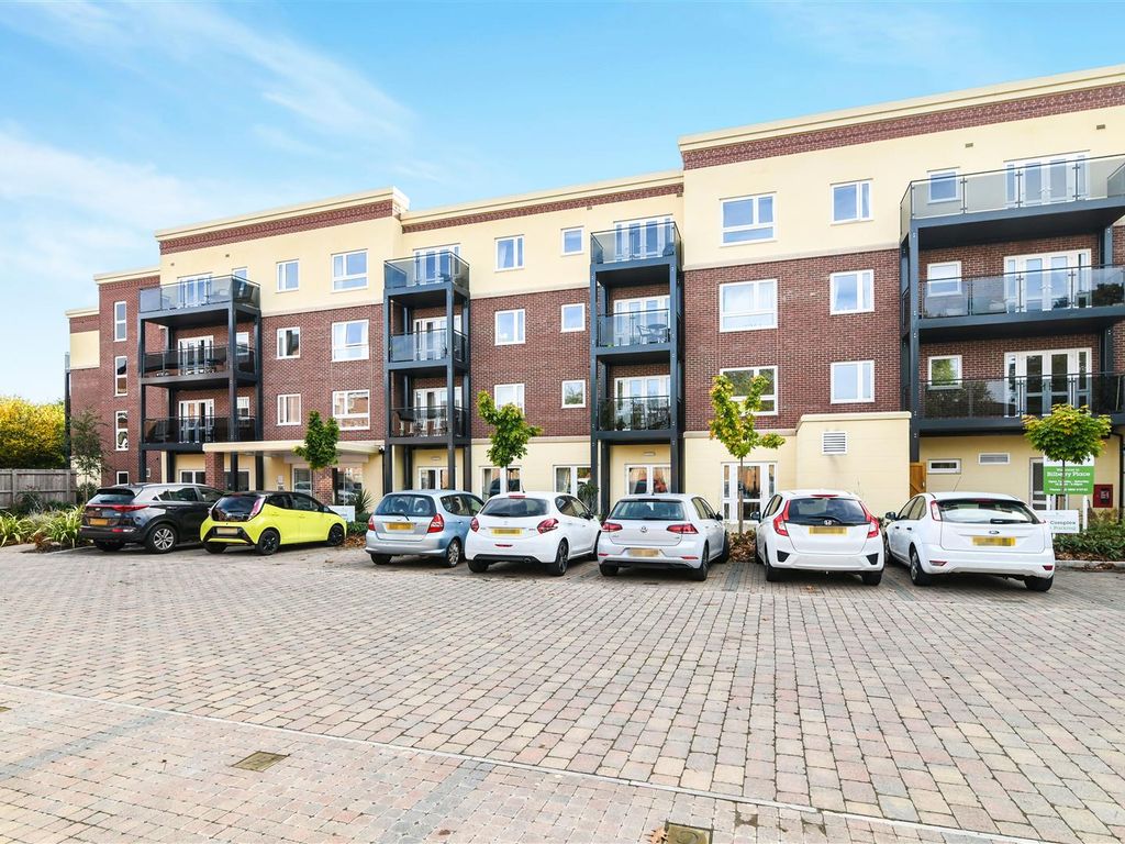 2 bed flat for sale in Bilberry Place, Recreation Road, Bromsgrove B61, £285,000