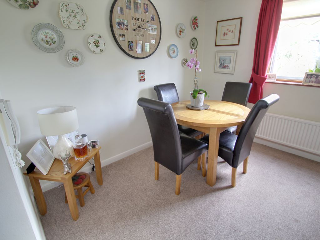 2 bed flat for sale in Broadway, Peterborough, Cambridgeshire PE1, £175,000