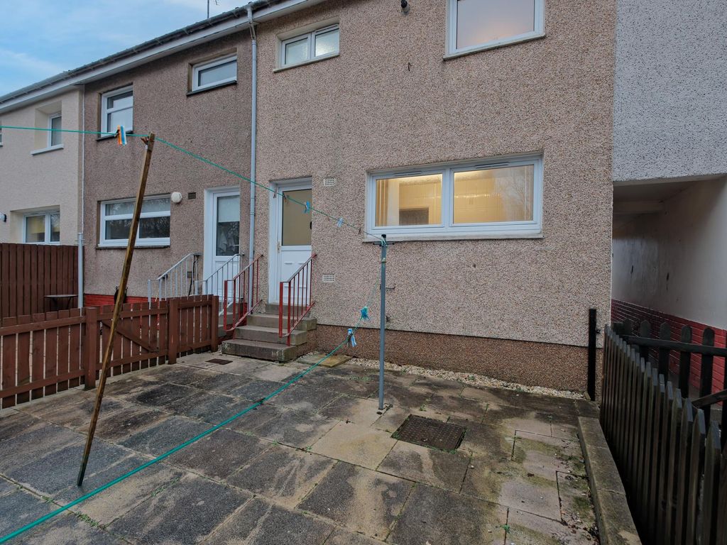 2 bed terraced house to rent in Nith Path, Cleland, Motherwell ML1, £650 pcm
