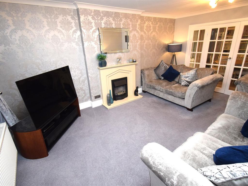 4 bed detached house for sale in Broom Way, Westhoughton, Bolton BL5, £370,000