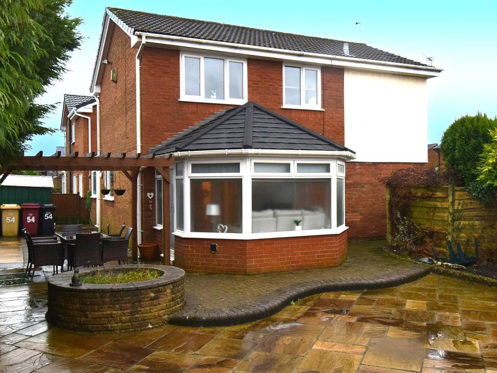 4 bed detached house for sale in Broom Way, Westhoughton, Bolton BL5, £370,000