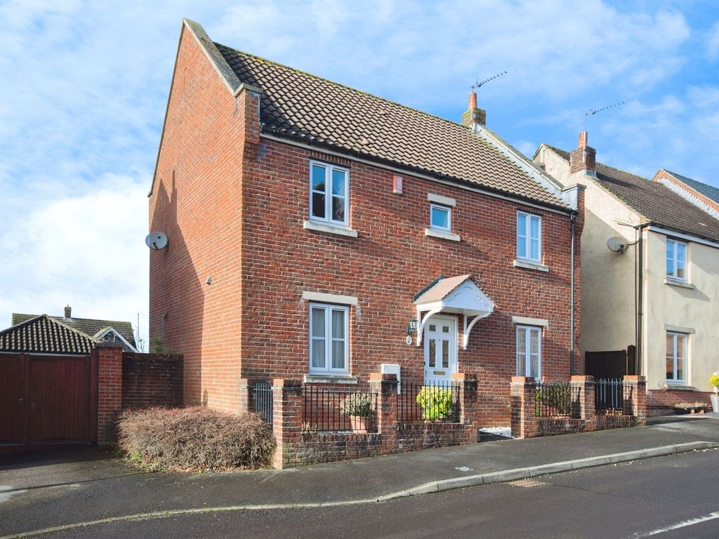 4 bed detached house for sale in Westbury Way, Blandford Forum DT11, £435,000
